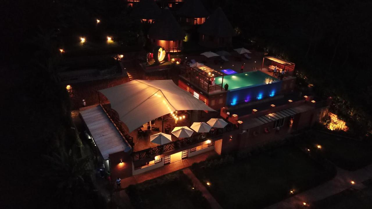 Divine Resort & Spa Кампала Экстерьер фото