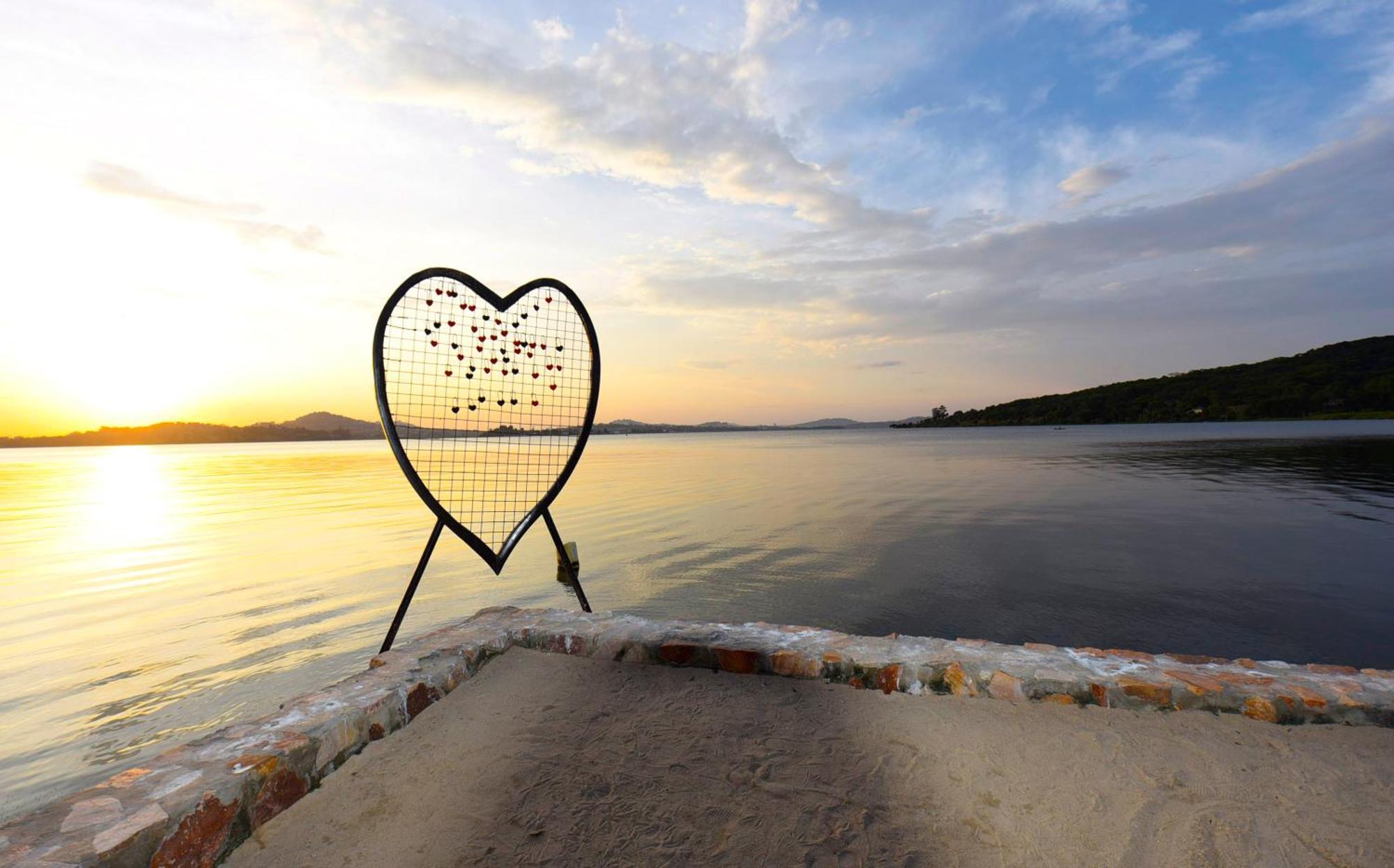Divine Resort & Spa Кампала Экстерьер фото