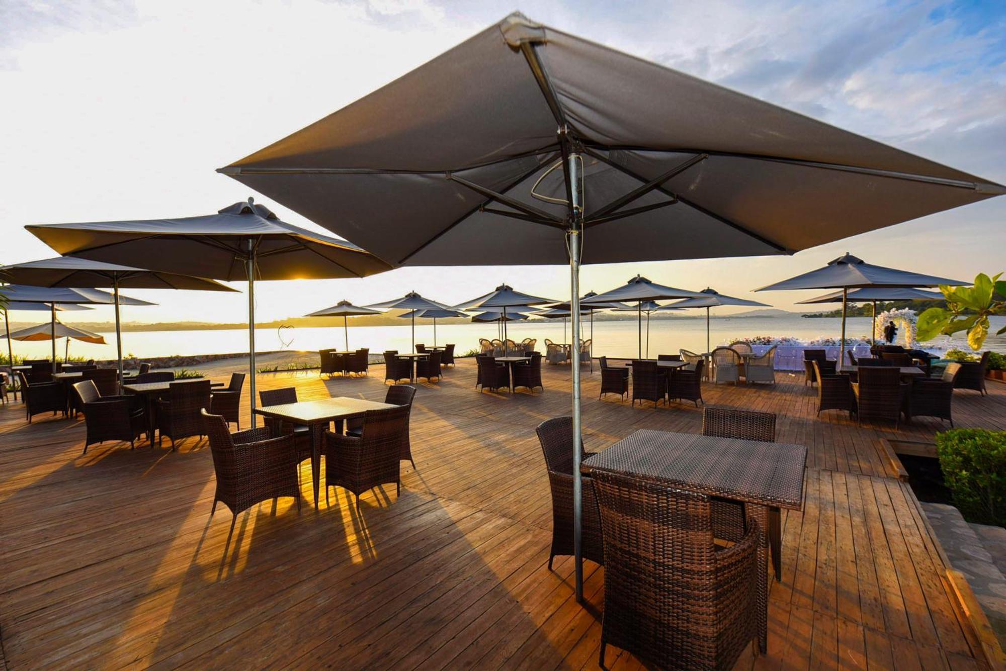 Divine Resort & Spa Кампала Экстерьер фото